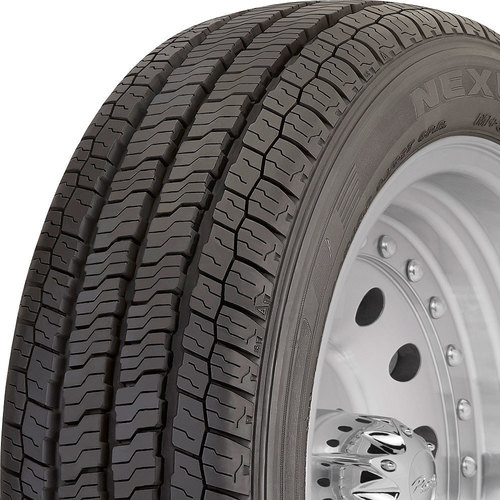 ラガルン Nexen Roadian CT8 HL | Tire Pros